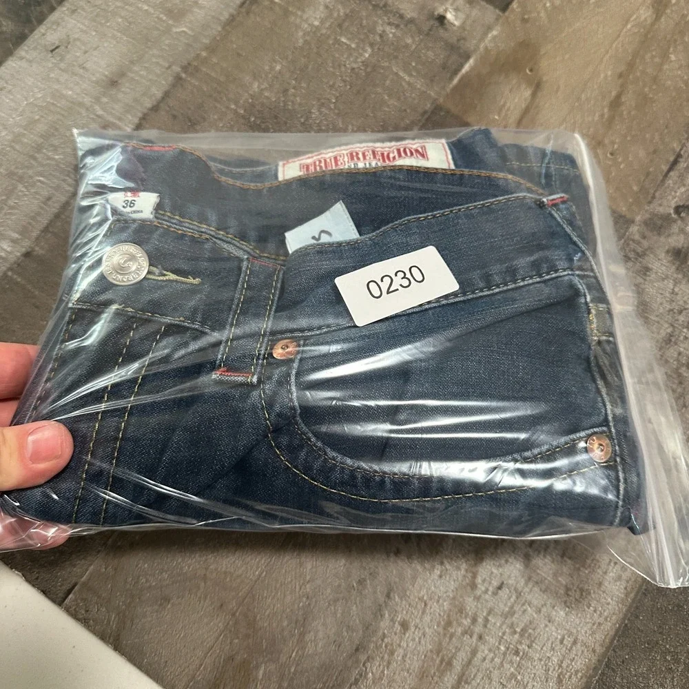 Vintage Y2K True Religion Boot Cut Pocket Jeans Men's 36x30 Medium Blue Wash